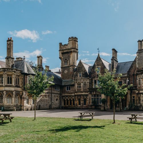 PitsAndBigHouses (1)